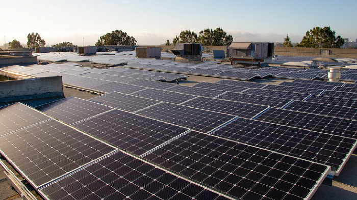 Intelligent Blends solar panels