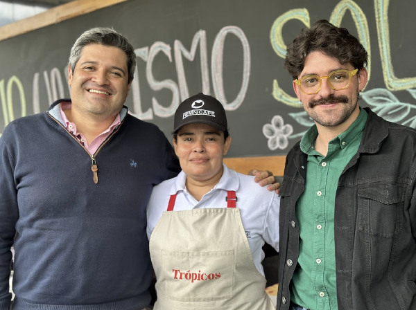Trópicos operates as an umbrella brand that brings together coffee produced by organizations of peace signatories from different regions of the country